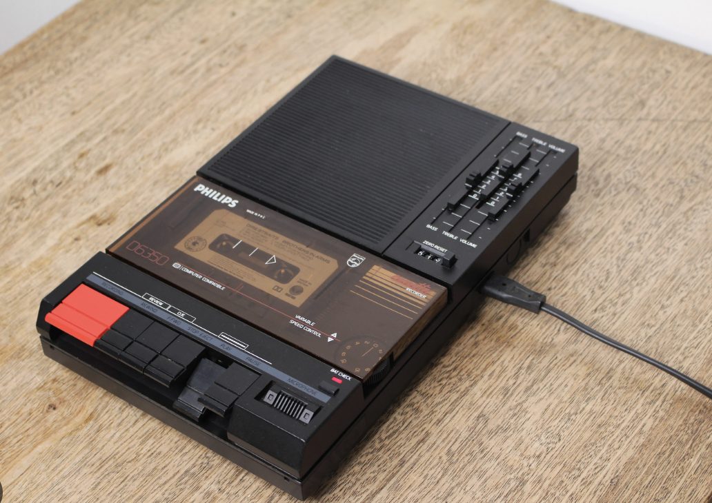 Registrare la propria voce sul mangianastri: quando eravamo tutti speaker radiofonici — foto anni 80 e 90