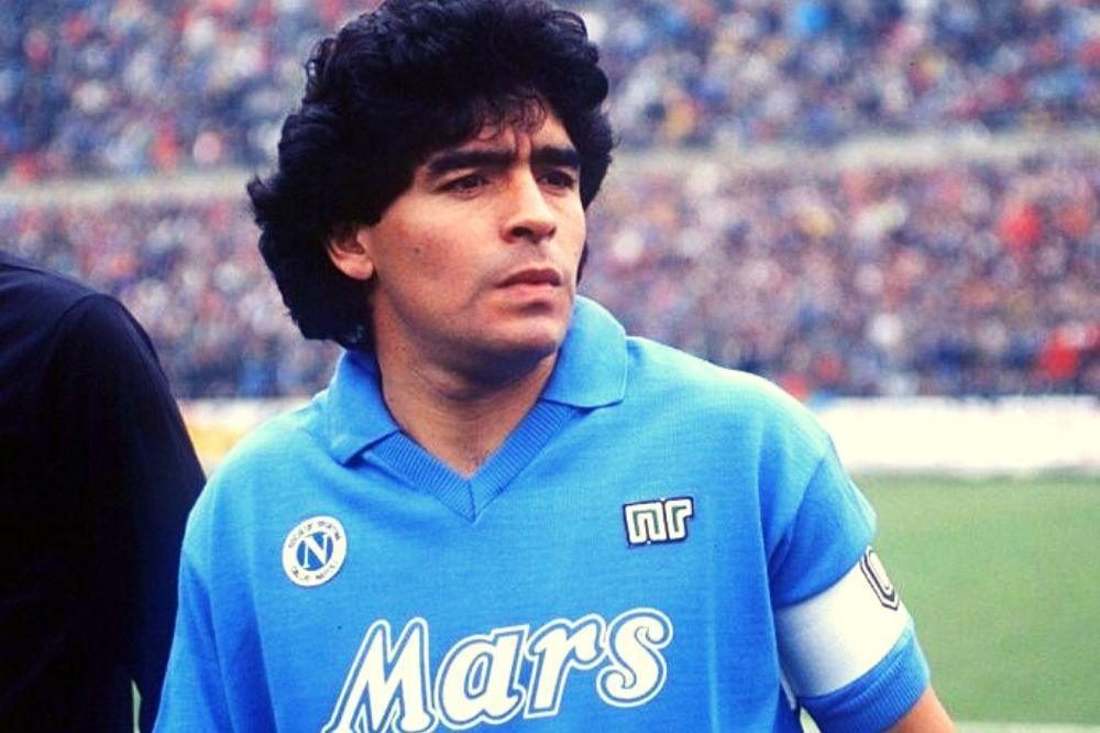 Maradona: il giorno che cambiò per sempre il calcio italiano — foto anni 80 e 90