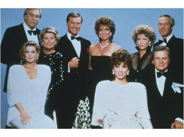 Dallas: intrighi, petrolio e passioni che cambiarono la TV italiana — foto anni 80 e 90
