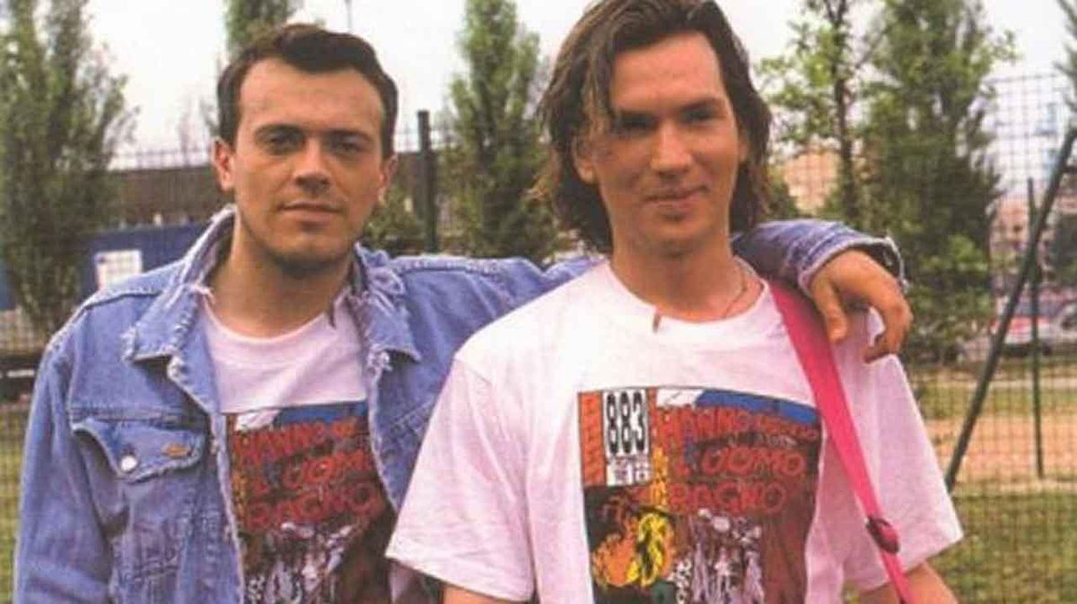 883: colonna sonora di un’adolescenza fatta di motorini, sogni e primi amori — foto anni 80 e 90