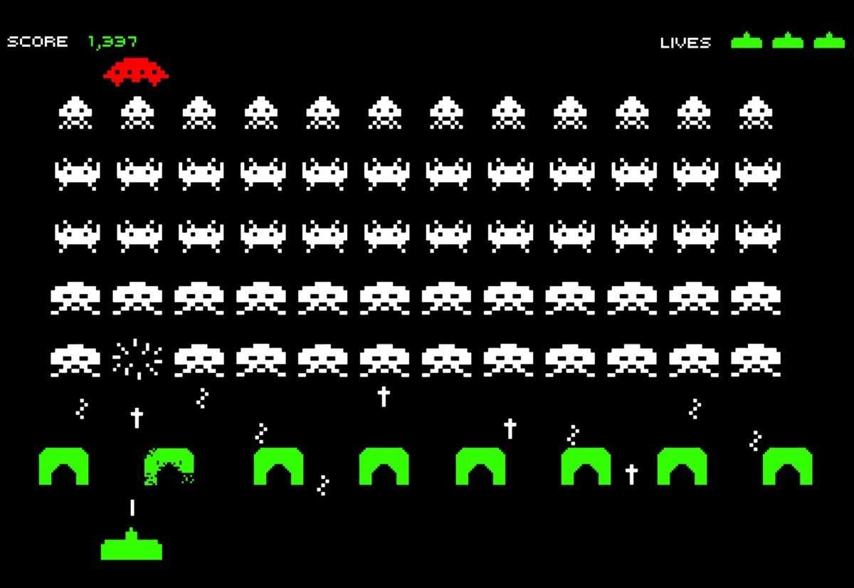 Space Invaders: quando gli alieni pixellati conquistarono il mondo (e le sale giochi) — foto anni 80 e 90
