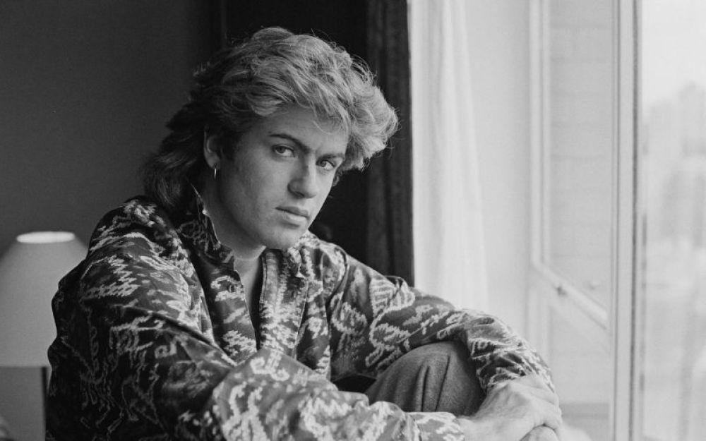 ​George Michael: la voce elegante che ha cantato l’amore con verità — foto anni 80 e 90