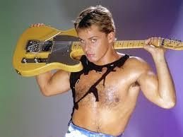 Den Harrow: il ragazzo del "denaro" che conquistò l'Europa a colpi di playback — foto anni 80 e 90