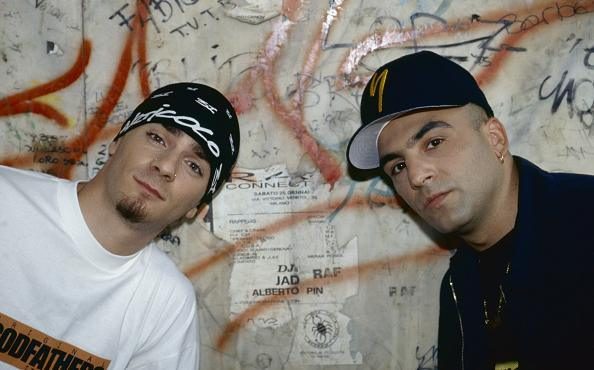 Articolo 31: il suono ribelle che portò il rap nelle cuffie degli italiani — foto anni 80 e 90