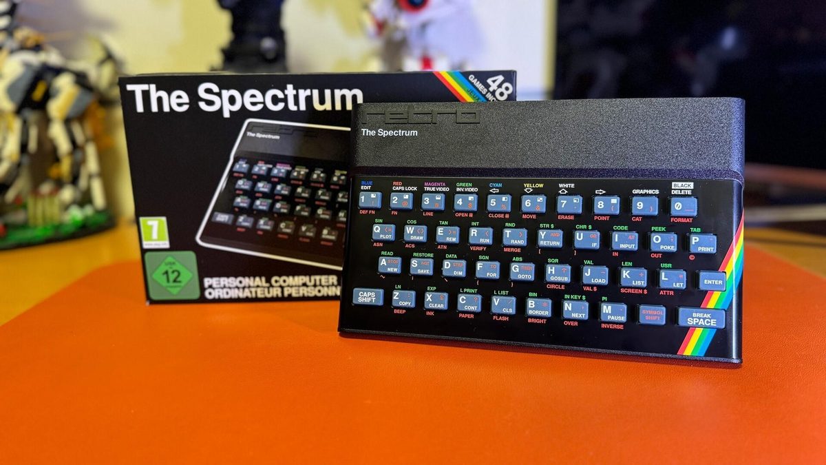 Spectrum computer: il personal computer competitor del Commodore — foto anni 80 e 90